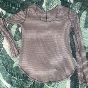 Lululemon long sleeve shirt